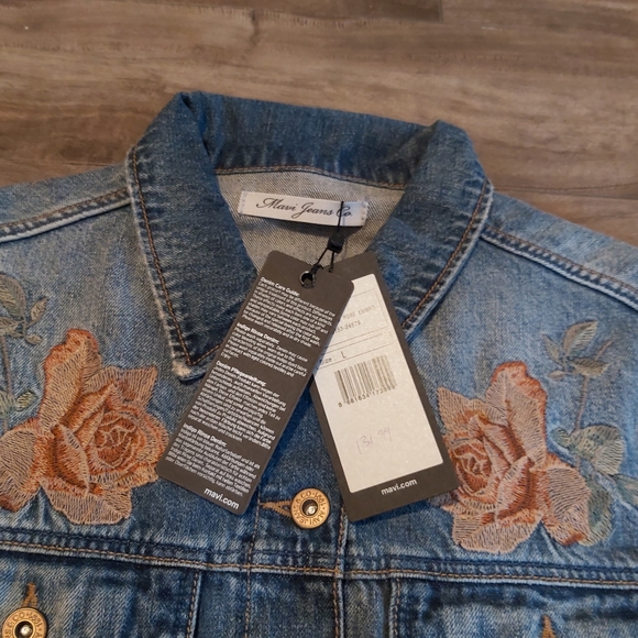 Embroidered Denim Jacket - Picture 9 of 11